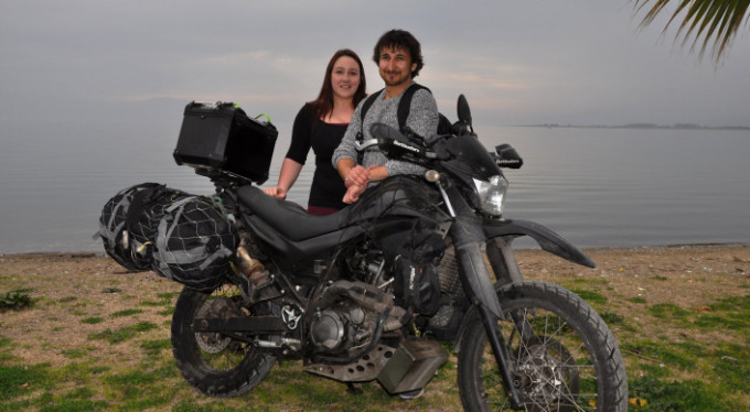 Her şeylerini satıp dünya turuna çıktılar