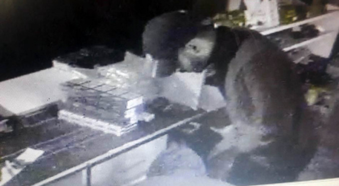 Taksi ücretini çaldıklarıyla ödediler!