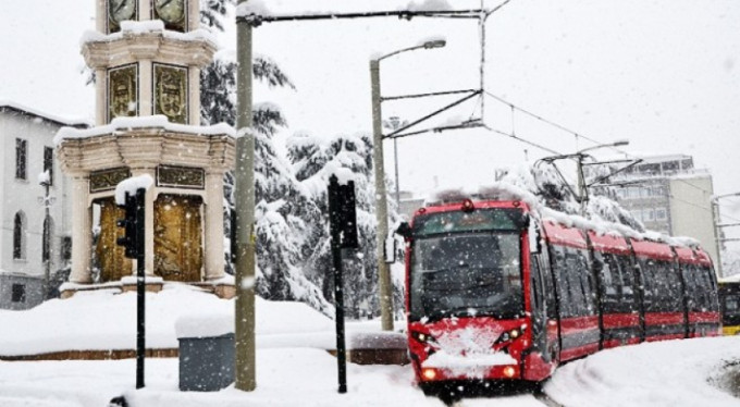 Bursa buz kesti! İşte meteorolojiden açıklama...