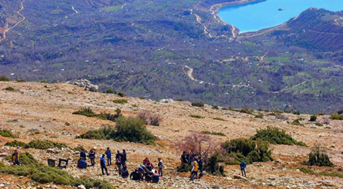 Kaybolan 2 kişinin cesedi uçurumda bulundu!