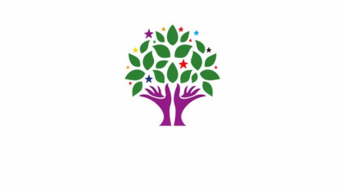 HDP'ye şok! İki ismin milletvekilliği düşürüldü!