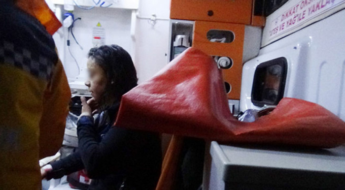 Sinir krizi geçirdi evini ateşe verdi!