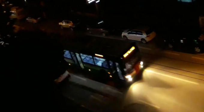 Bursa'da otobüsler Mehmetçik için kornaya bastı!