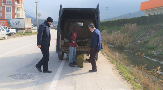 Kaçak midyeciler kaçamadı!