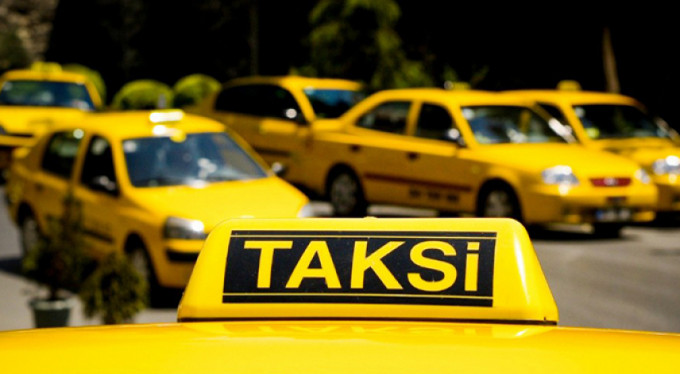 Kaza yapan taksiden uyuşturucu çıktı!