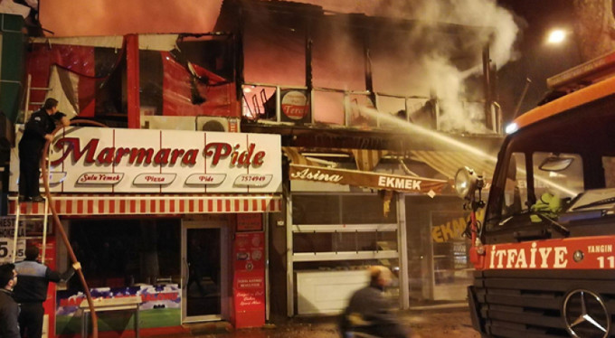 Bursa'da pide salonu küle döndü!