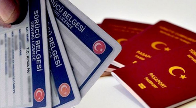 Ehliyet ve pasaportlarla ilgili flaş karar!