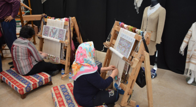 Bursa ipeği görücüye çıktı