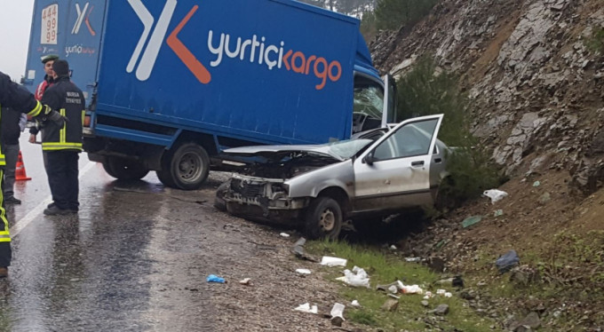 Bursa'da feci kaza! 1 ölü 2 yaralı