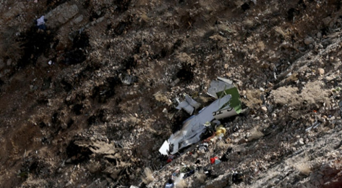 Türkiye'yi sarsan uçak kazasında inceleme!