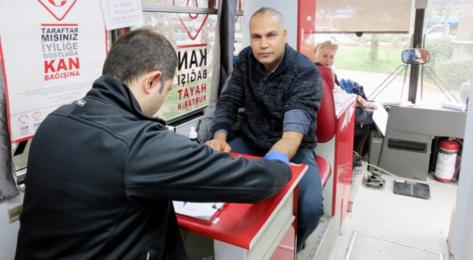 Bursalılar kan vermek için yarıştı