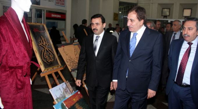 Hükümlülerin el emekleri satışa sunuldu