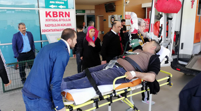Çalışanlarını ayırmak isterken ağır yaralandı!