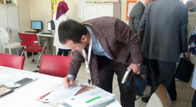 Bursa'da öğretmenlerden imza kampanyası