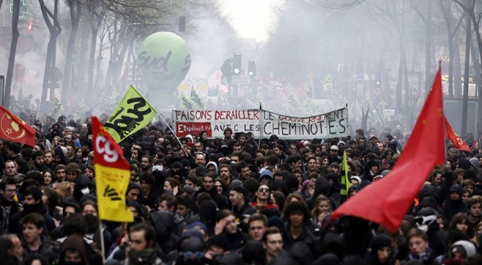 Fransa'da grev üniversitelere sıçradı