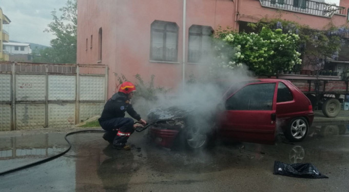 Bursa'da panik! LPG'li araç birden yandı