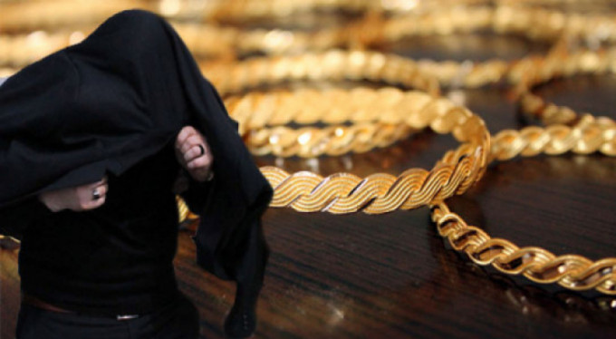 Çalınan altınların parasını site yönetimi ödeyecek