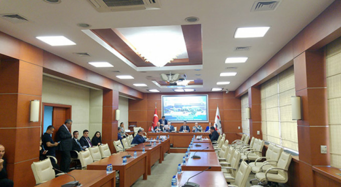 Üç şeker fabrikasından ikisi satıldı!