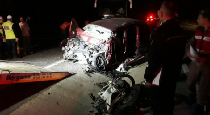 Katliam gibi kaza! 5 ölü 1 yaralı