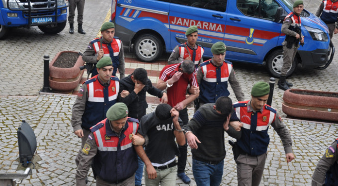 Maskeli kasa hırsızları 200 güvenlik kamerası sayesinde yakalandı