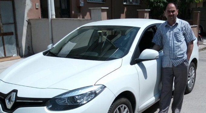 Sigara içmedi, araba aldı