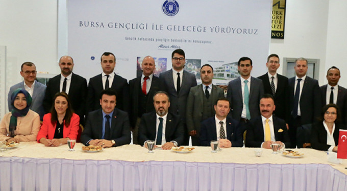Bursa, gençlerine sahip çıkıyor