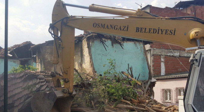 Osmangazi facianın önüne geçti