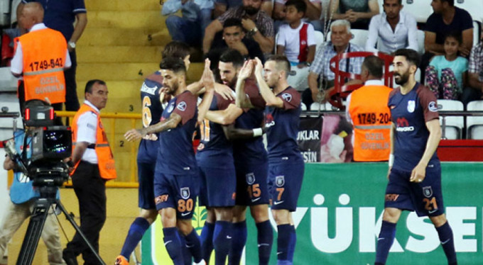 Başakşehir zirve takibini sürdürdü: 0-2