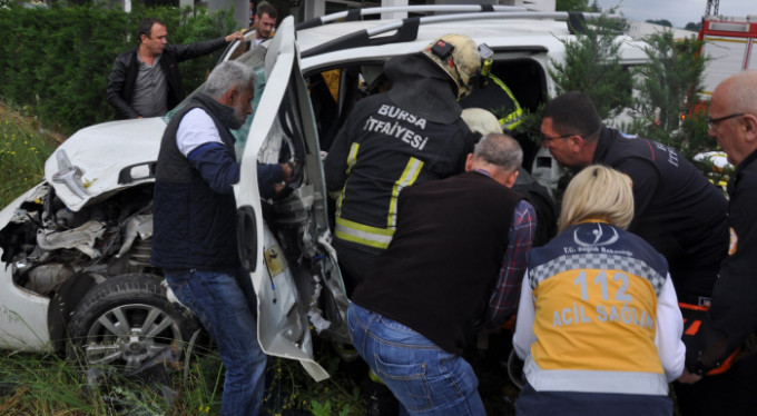 Bursa'da dehşet anları! Tarlaya uçtu...