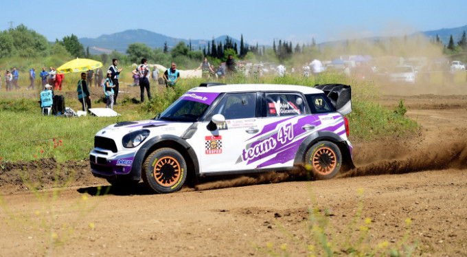 Otokros yarışları nefes kesti