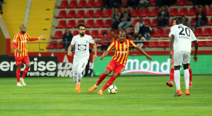 Akhisar kazandı, Osmanlıspor küme düştü!