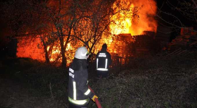 Bursa'da korkutan yangın!