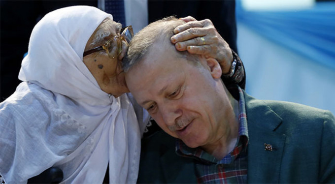 Cumhurbaşkanı Erdoğan'a Diyarbakır'da sevgi seli