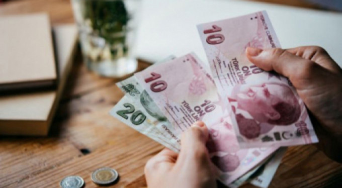 Emeklilerin maaş ve ikramiye tarihi belli oldu!