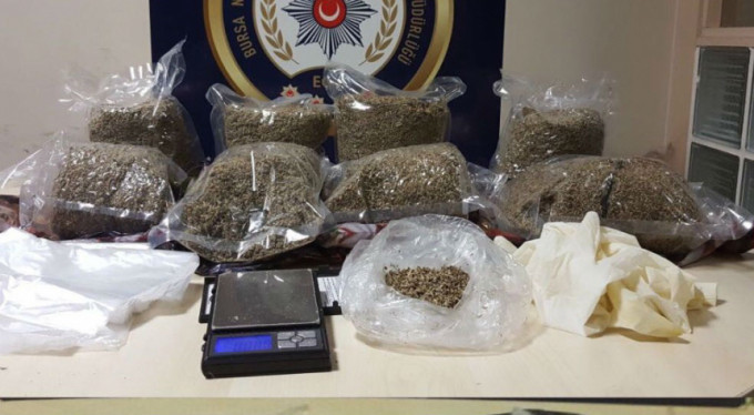 Bir ayda 421 narkotik operasyonu