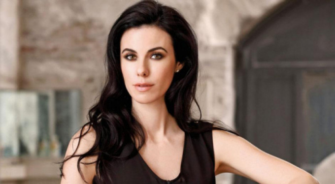 Defne Samyeli sinirlendi!