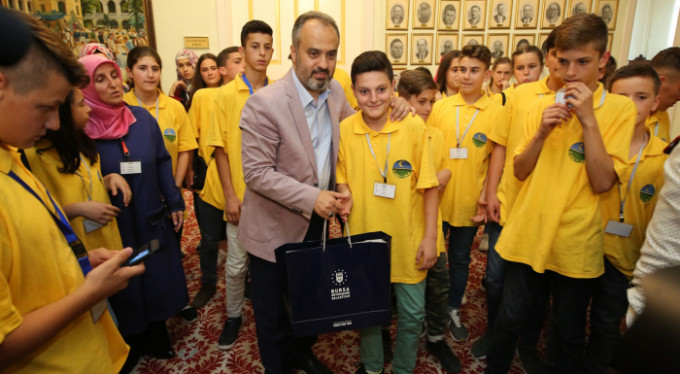 Başkan Aktaş Üsküplü gençlere Bursa'yı tanıttı