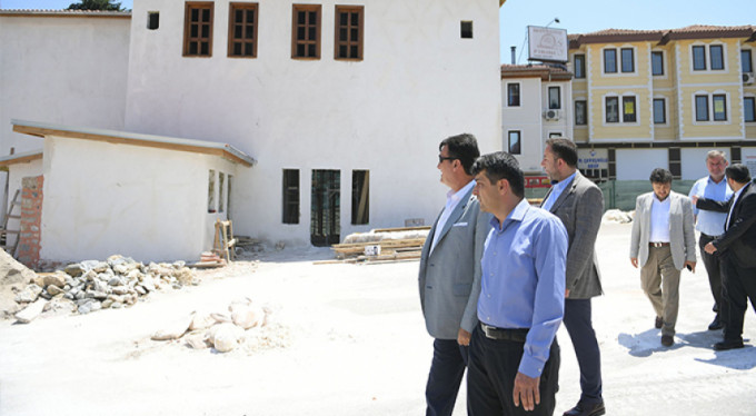 Tarihi Bursa evleri Osmangazi'de tekrar doğuyor!