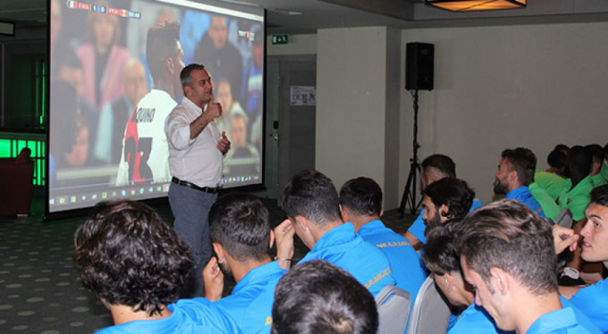 Süper Lig kulüplerine 'VAR' eğitimi veriliyor
