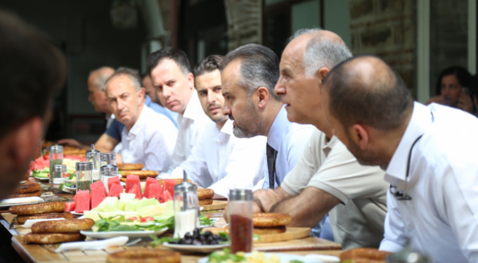 Büyükşehir'den Çarşı'ya yakın markaj