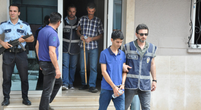 Cinayet zanlısı baba ve oğlu yakalandı
