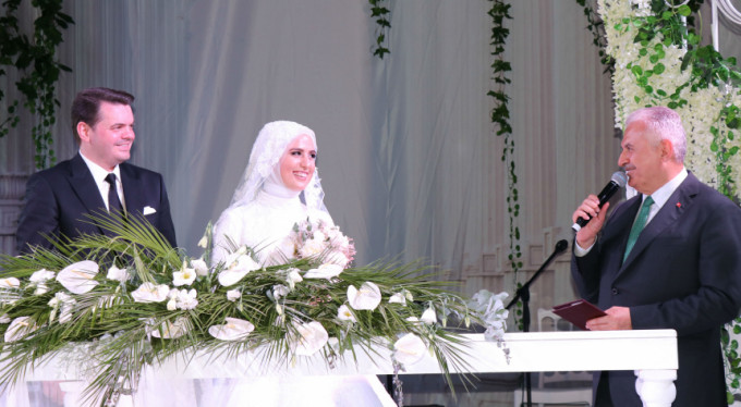 TBMM Başkanı Yıldırım evliliğin sırrını açıkladı: "İtaat et, rahat et"