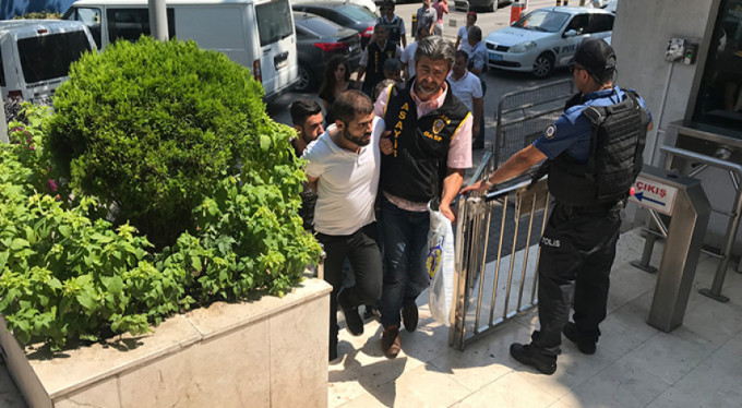 Bursa'da hareketli saatler!