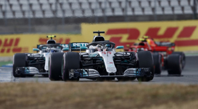 Hamilton liderliği korumak istiyor