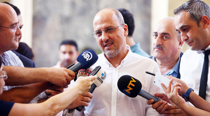 AKP'den Ahmet Şık'a dava!