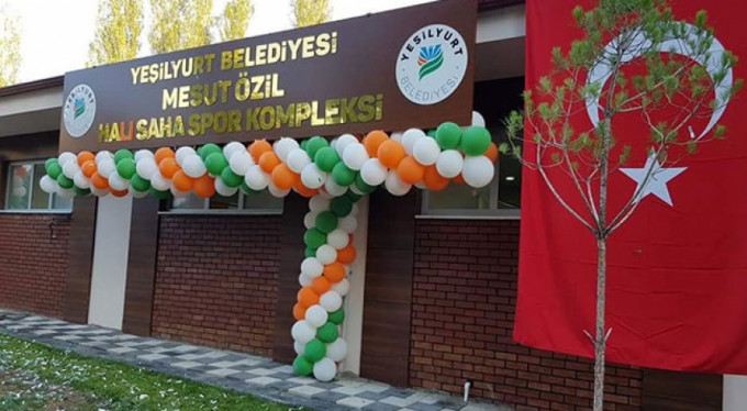 Mesut Özil'e sürpriz!