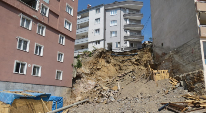 Bursa'da toprak kayması!