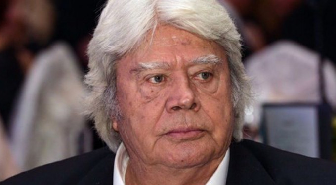 Cüneyt Arkın hastaneye kaldırıldı!