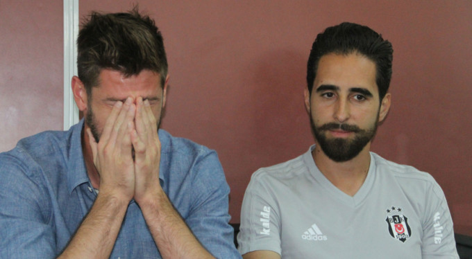 Beşiktaş'a ağlayarak veda etti