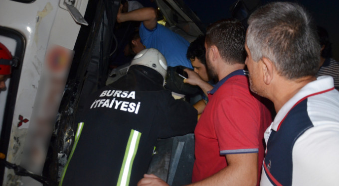 Bursa'da feci kaza! 1 ölü 27 yaralı